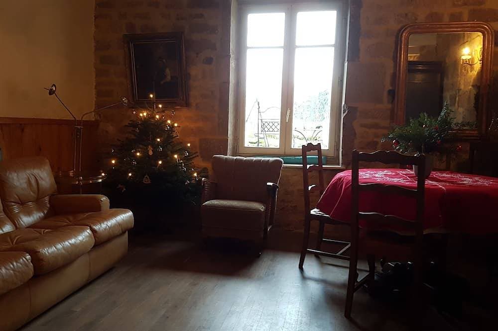 Foto 7 von 30: Kleines rustikales Häuschen mit Terrasse u. Hochgarten in Ortsrandlage