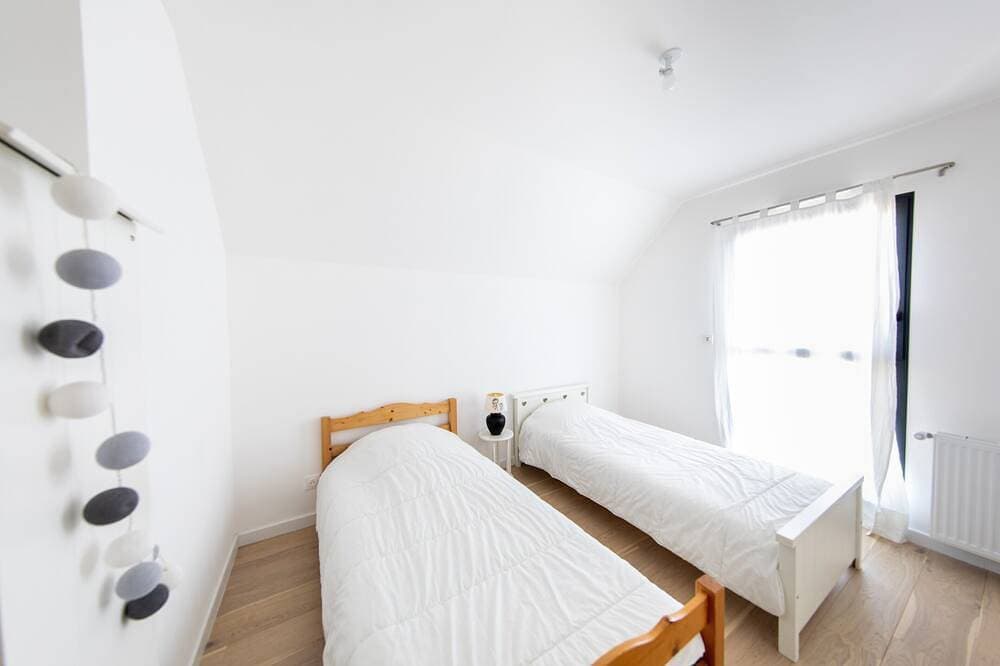 Foto 7 von 23: Les Embruns - Comfortable new house 2 minutes walk from the beach