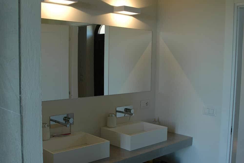 Foto 5 von 30: Luxusvilla In Den Piemont-Weinbergen - 265m2 - 10 Pers. - 5x14m Pool
