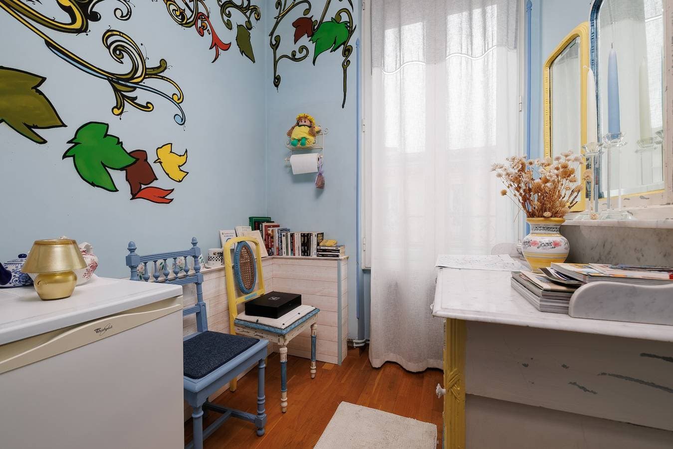 Foto 6 von 20: Gästezimmer „La Petite Pause - Bordeaux“ mit Balkon, WLAN und Klimaanlage
