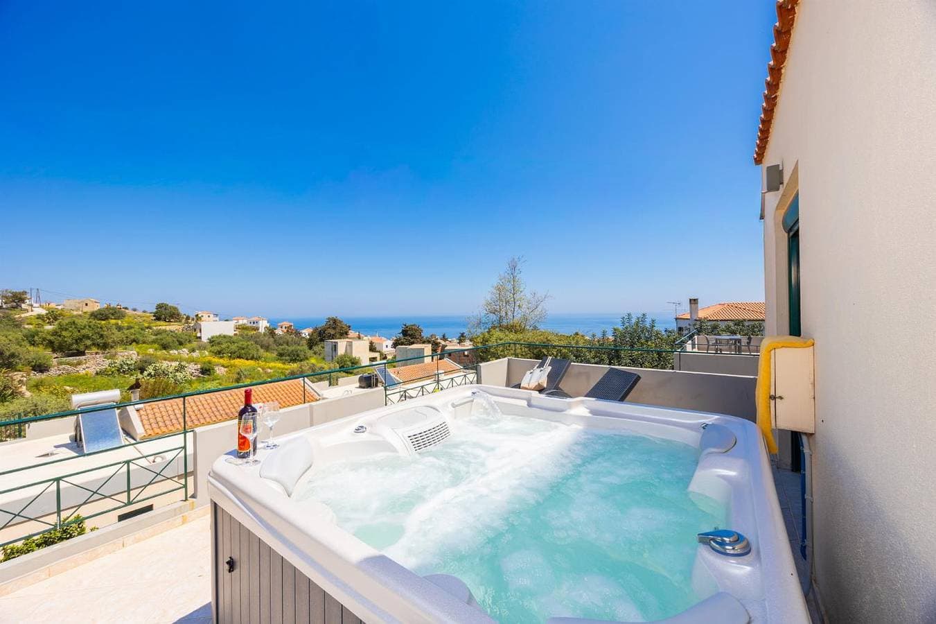 Foto 5 von 20: Villa für 6 Personen mit Terrasse