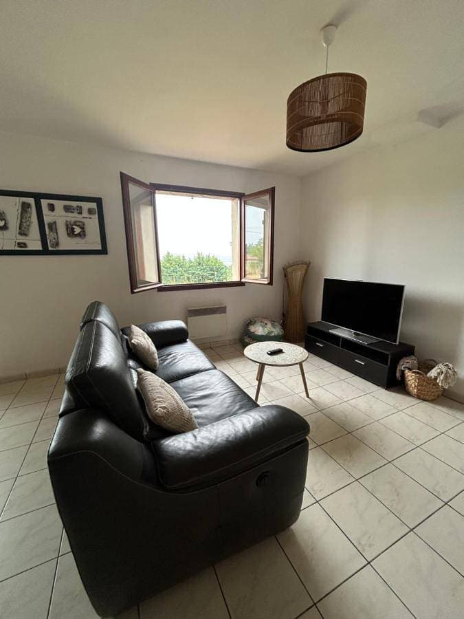 Foto 5 von 17: Three-Bedroom House