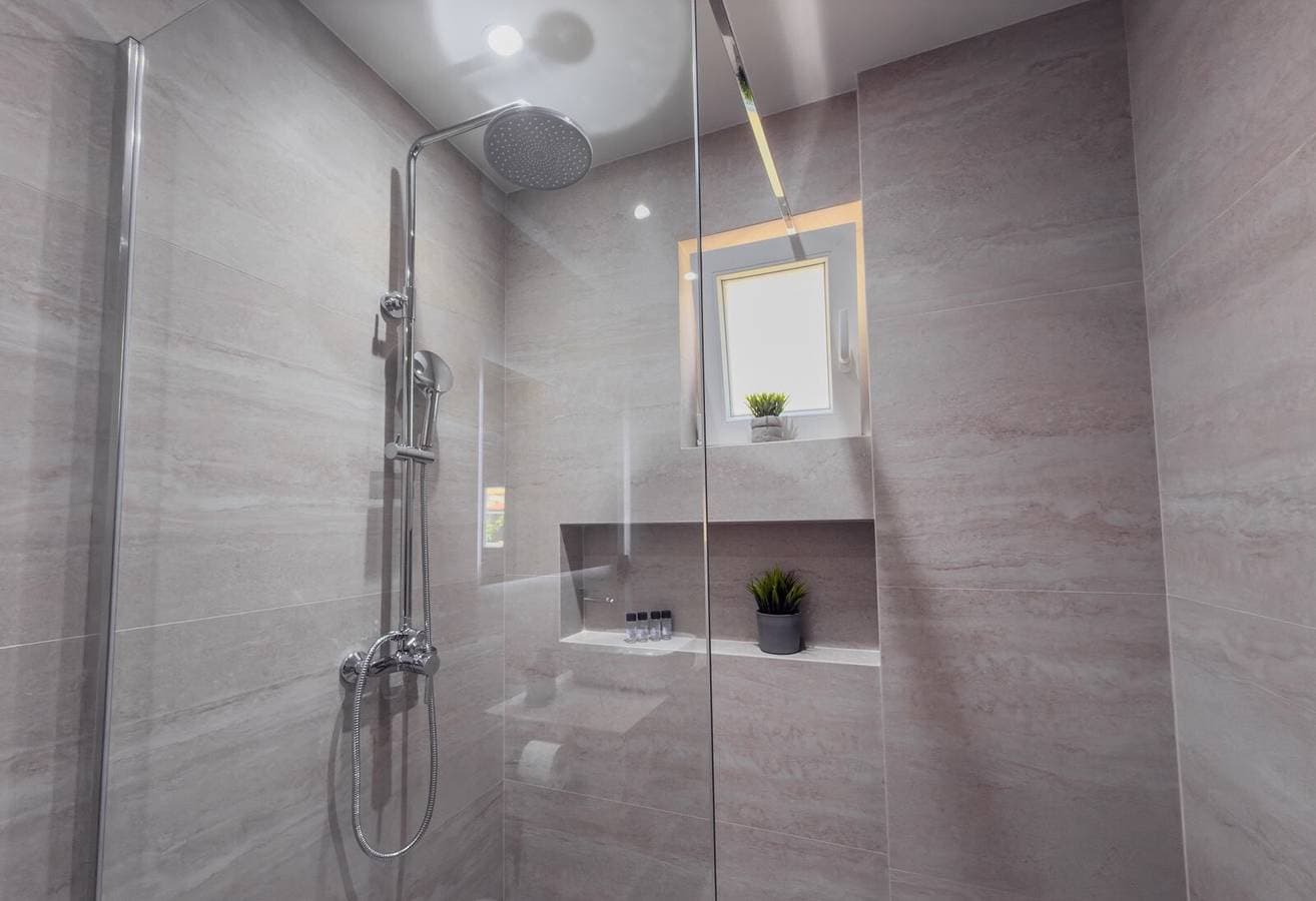 Foto 13 von 29: Eligio Luxury Residence mit privatem Whirlpool & Meerblick