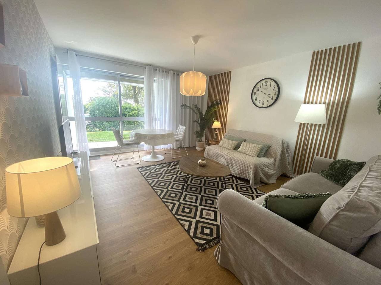 Foto 4 von 17: Ferienwohnung für 4 Personen mit Terrasse