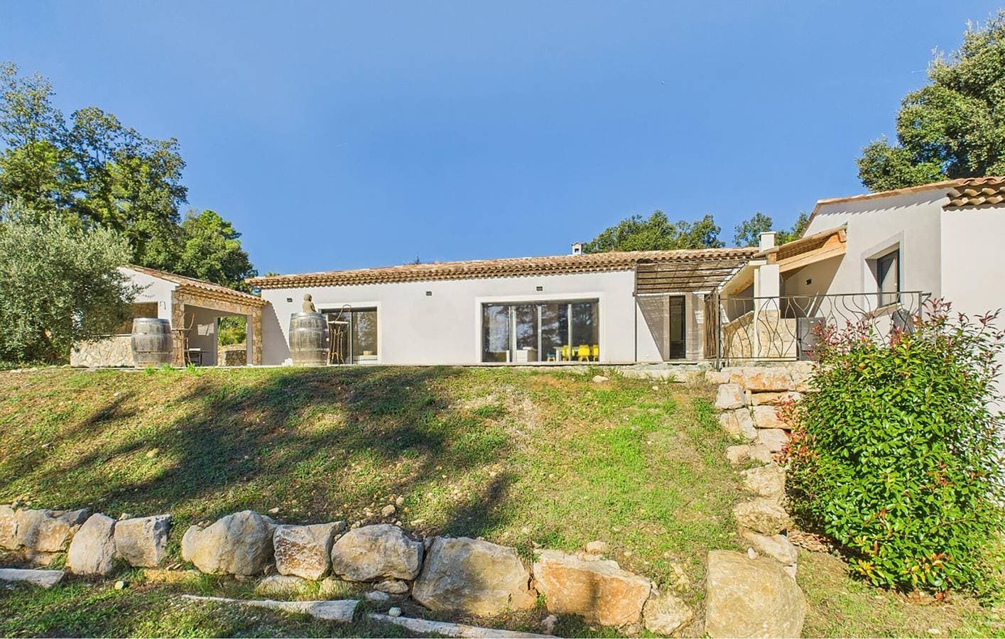 Luxuswohnung mit Pool, WLAN und Parkplatz – Montauroux 1