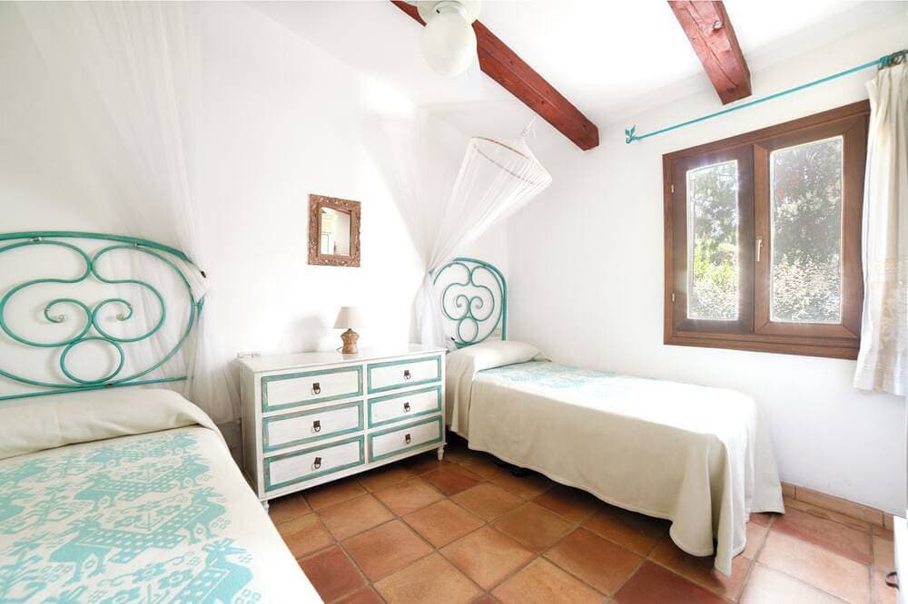 Foto 5 von 30: Porto Taverna Lu Nibareddu Villa with sea view terrace