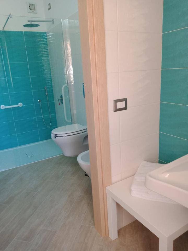 Foto 9 von 21: Double Room - Disability Access