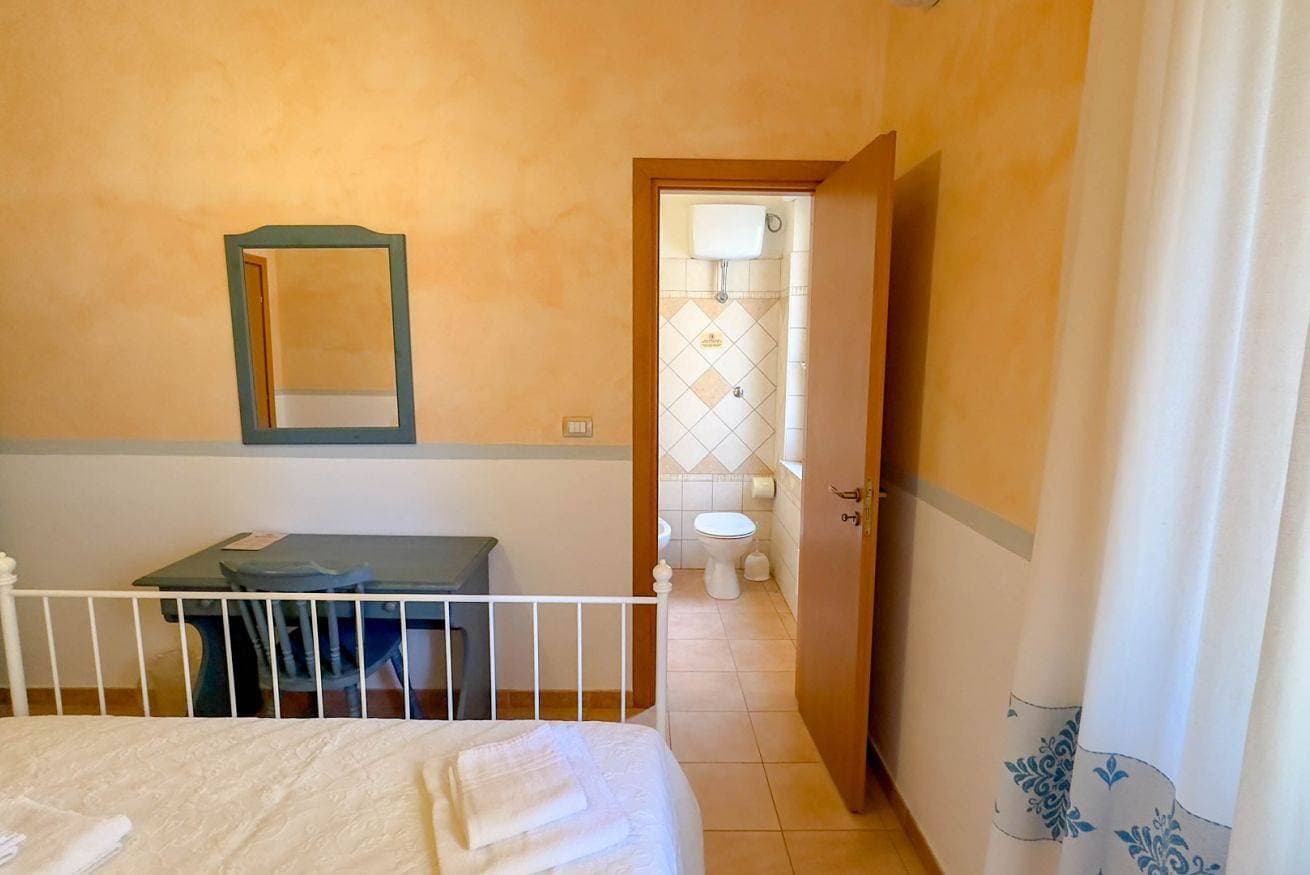 Foto 4 von 8: Su Recreu 'E Mare 103- Doppelzimmer