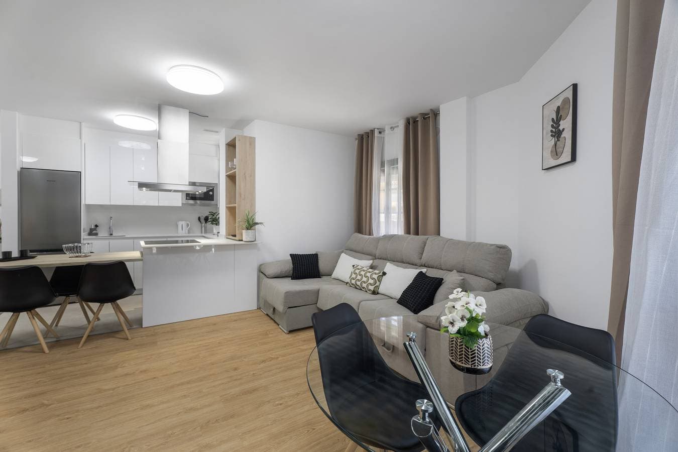 Foto 4 von 24: Ferienwohnung 'Apartamento Calecampo' mit Meerblick, WLAN und Klimaanlage