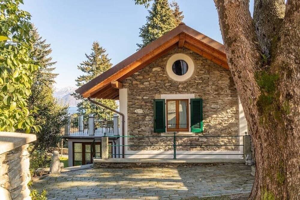 Foto 11 von 30: Gardener Cottage of Villa Anelli · First Floor