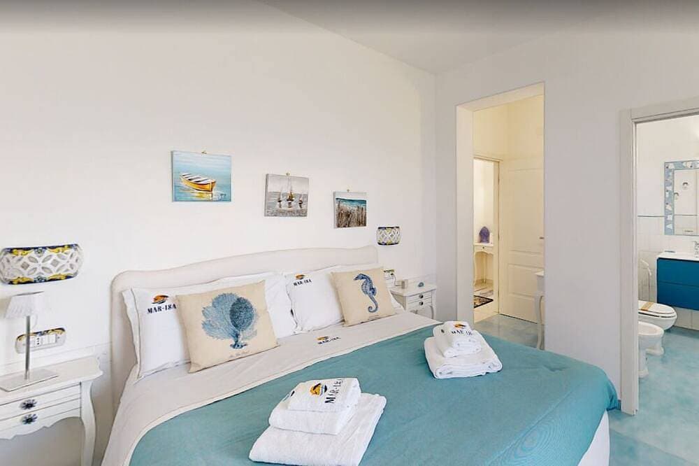 Foto 4 von 30: Villa Marisa - Ocean view and hot tub. Just a few steps from the beach