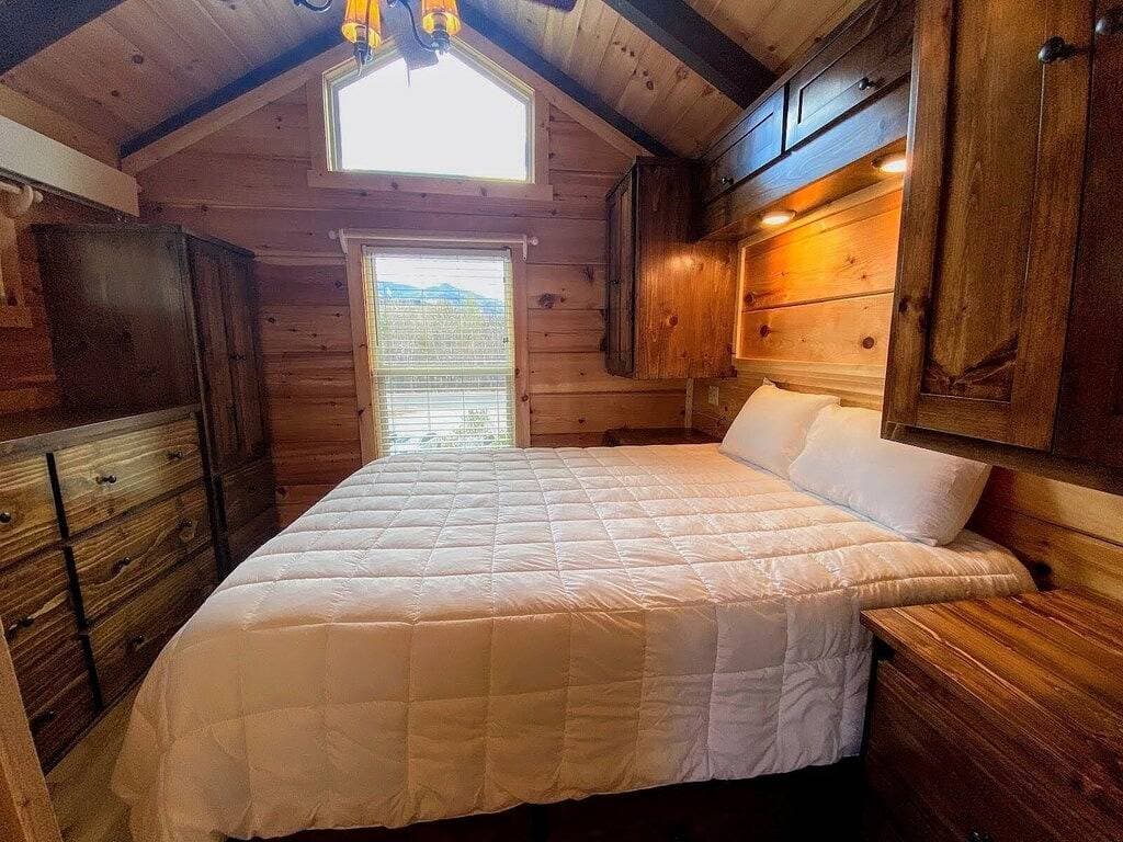Foto 8 von 11: B3 Großartiges \"Tiny Home\" mit Klimaanlage, Bergblick, Minuten zum Skifahren, Wandern, Attraktionen, hundefreundlich!