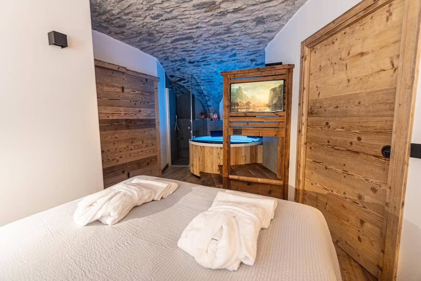 Giuly's Home Luxury 1