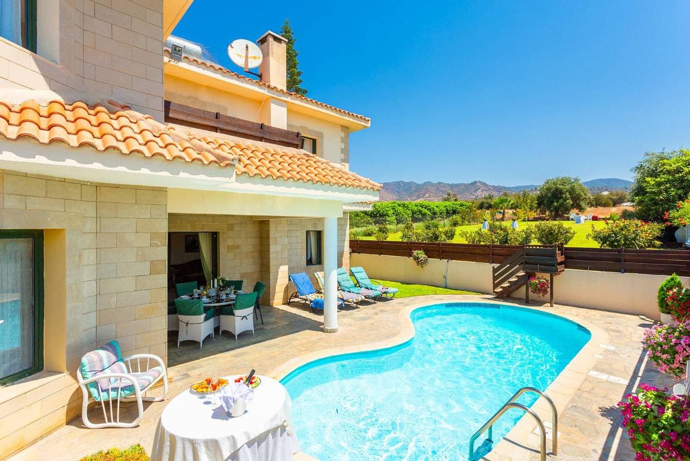 Foto 4 von 50: Villa für 7 Personen mit Terrasse