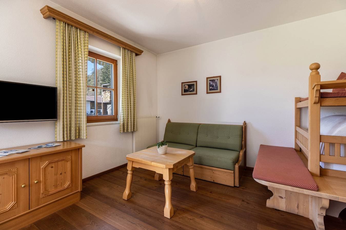 Foto 7 von 22: Ferienwohnung 'Peintenhof Typ A' mit Bergblick, Terrasse & WLAN
