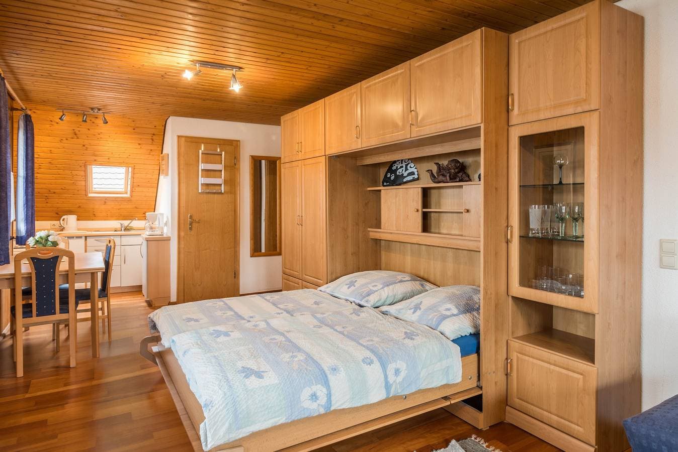 Foto 10 von 21: Ferienwohnung 'Studiowohnung Haus 18' mit Balkon und Wi-Fi
