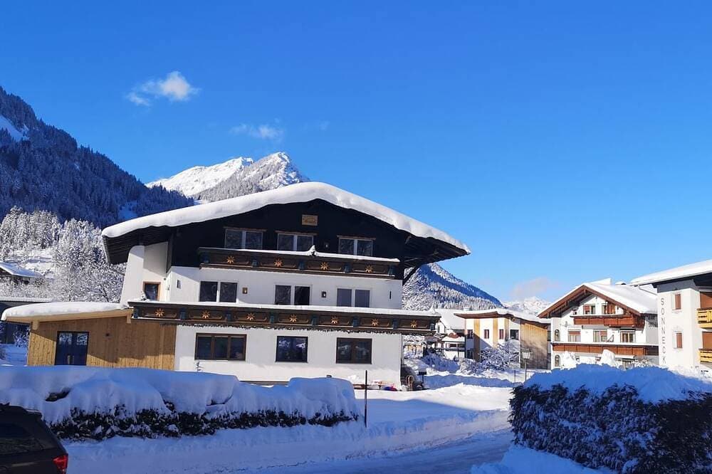 Foto 4 von 7: Ferienwohnungen Haus Almrausch - Morgentau