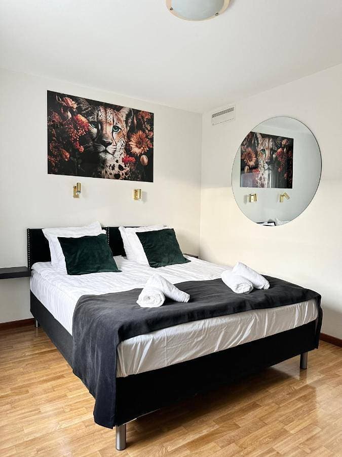 Foto 2 von 5: Double Room