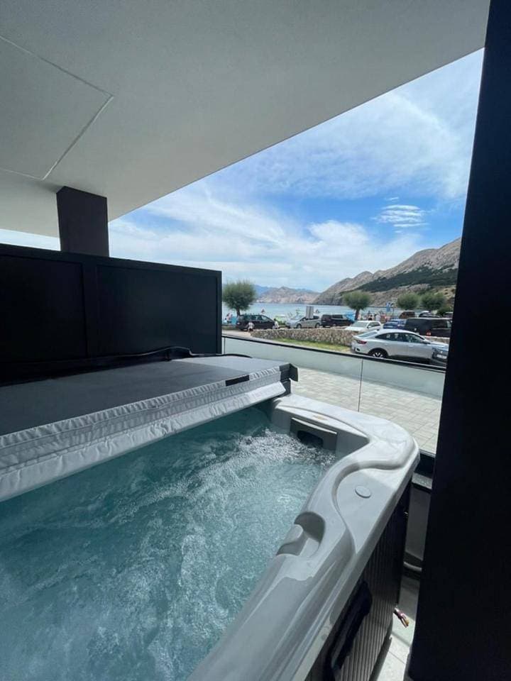 Foto 11 von 14: Studio with Spa Bath