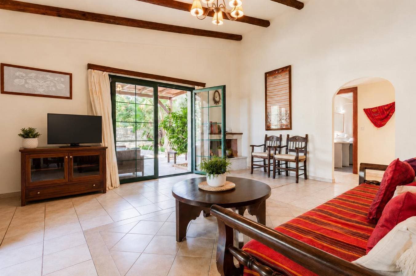 Foto 8 von 19: Villa für 4 Personen mit Garten