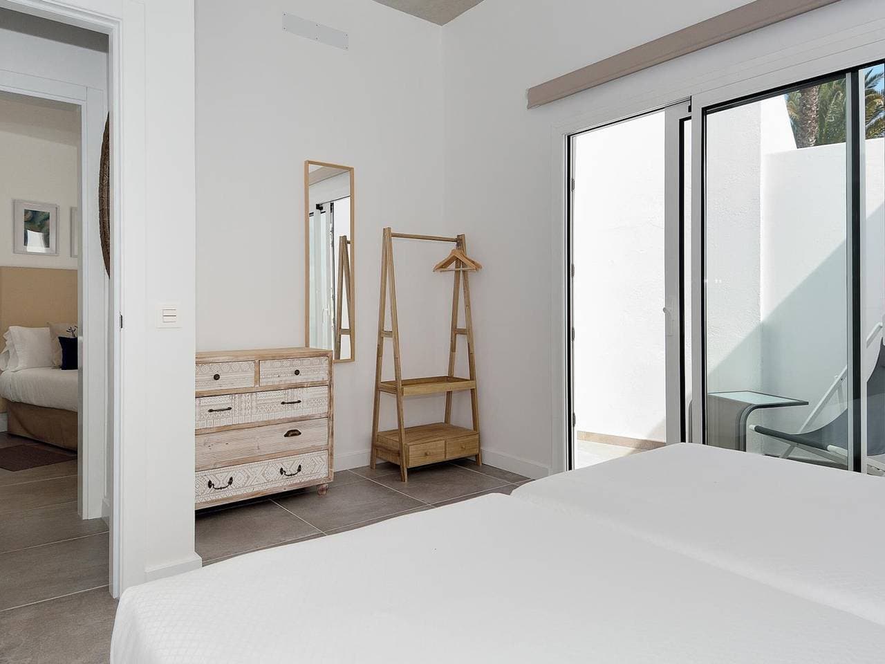 Foto 8 von 22: Großzügiges Apartment mit Pool, Strandnähe und Terrasse