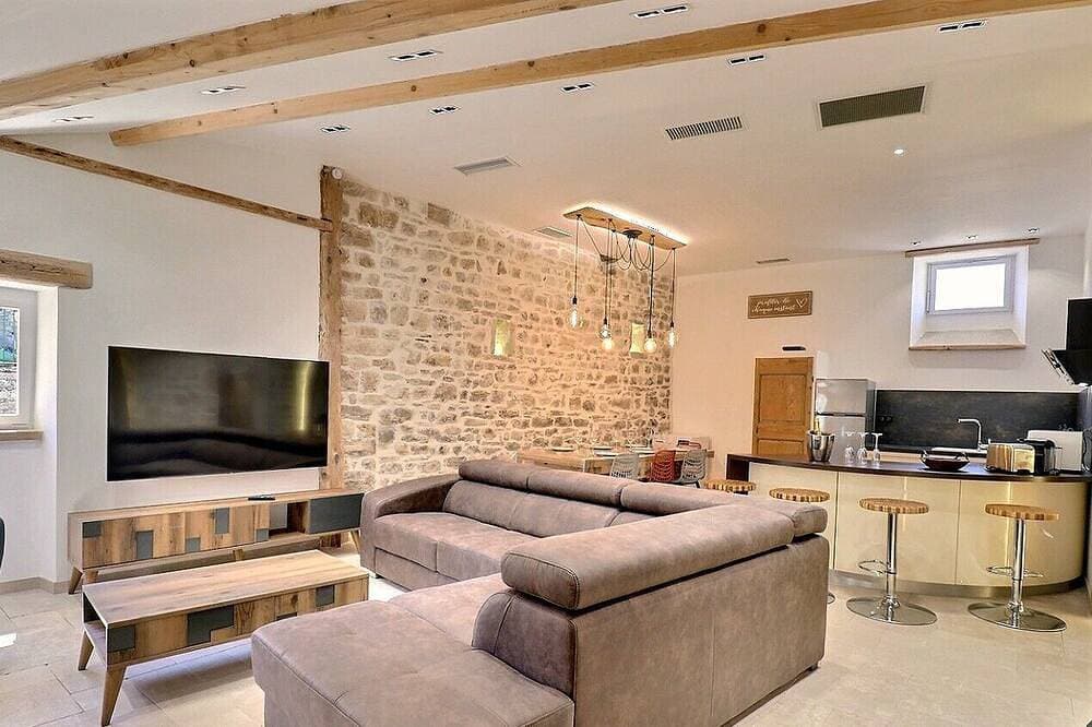 Foto 12 von 19: Le Figuier Vacation Rental - Angel Rentals in Southern Ardèche, Sleeps 4, with Private Courtyard