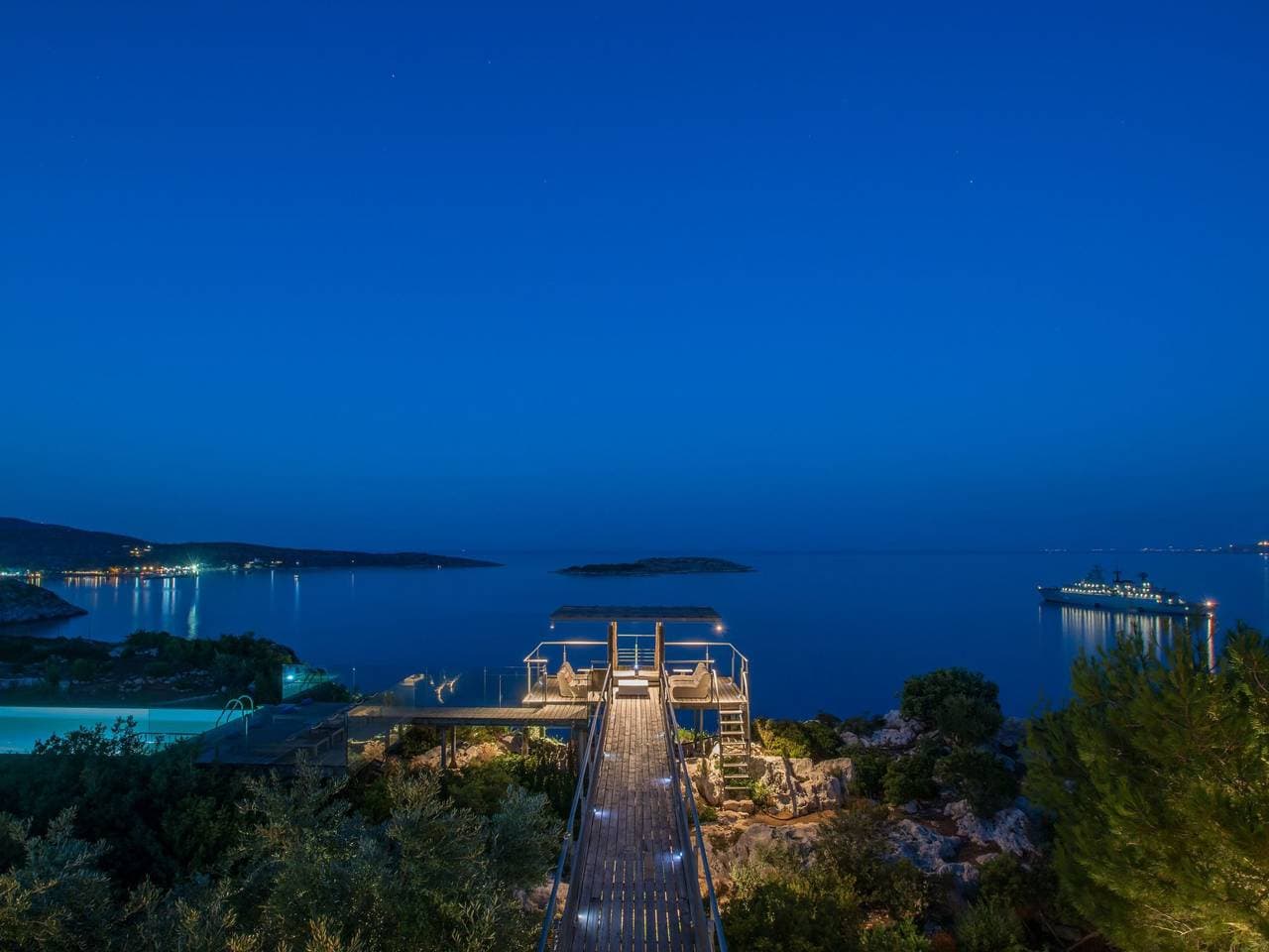 Foto 8 von 27: Anwesen "Olea Prime" mit Infinity-Pool