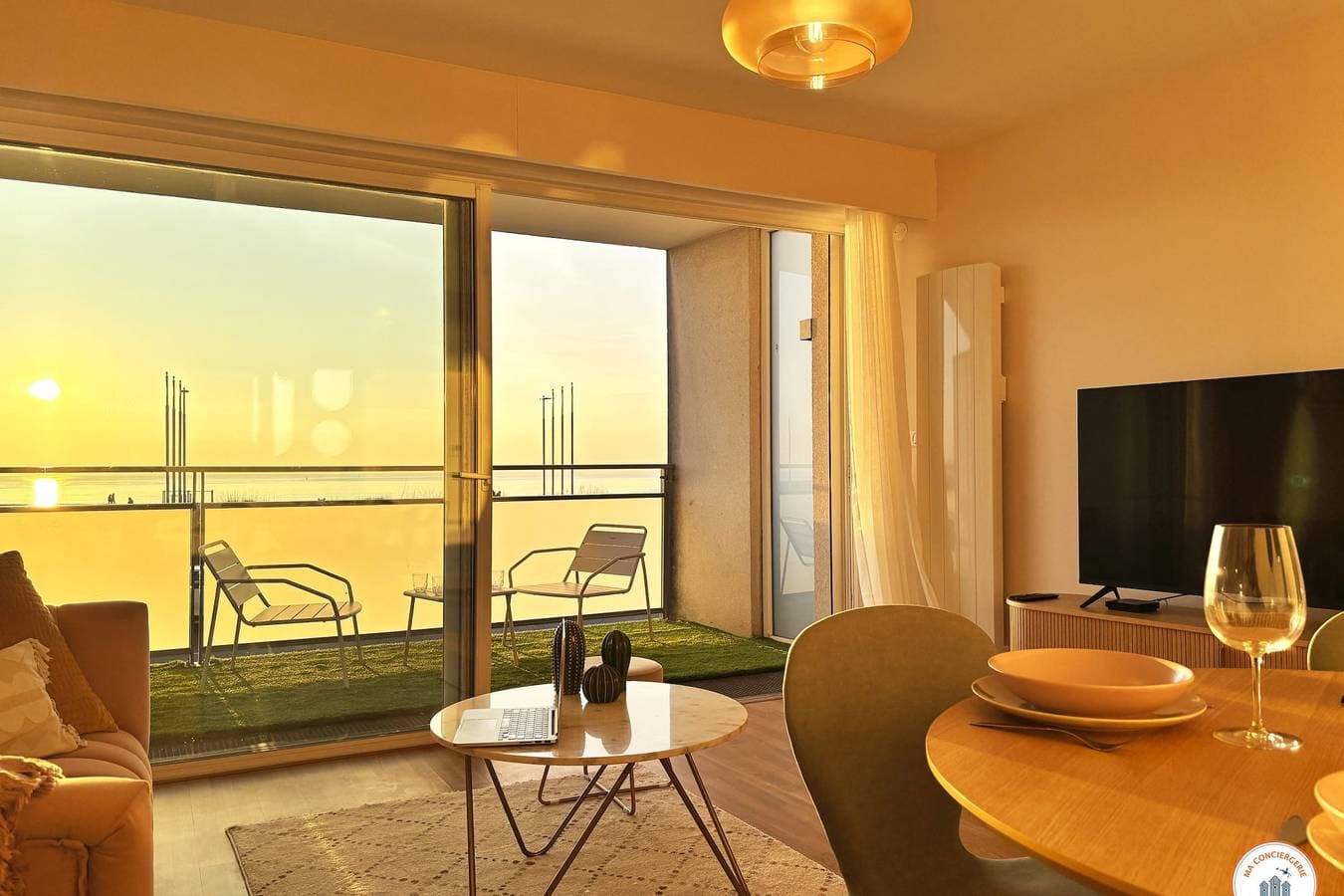 Foto 10 von 37: Ferienwohnung für 4 Personen mit Terrasse