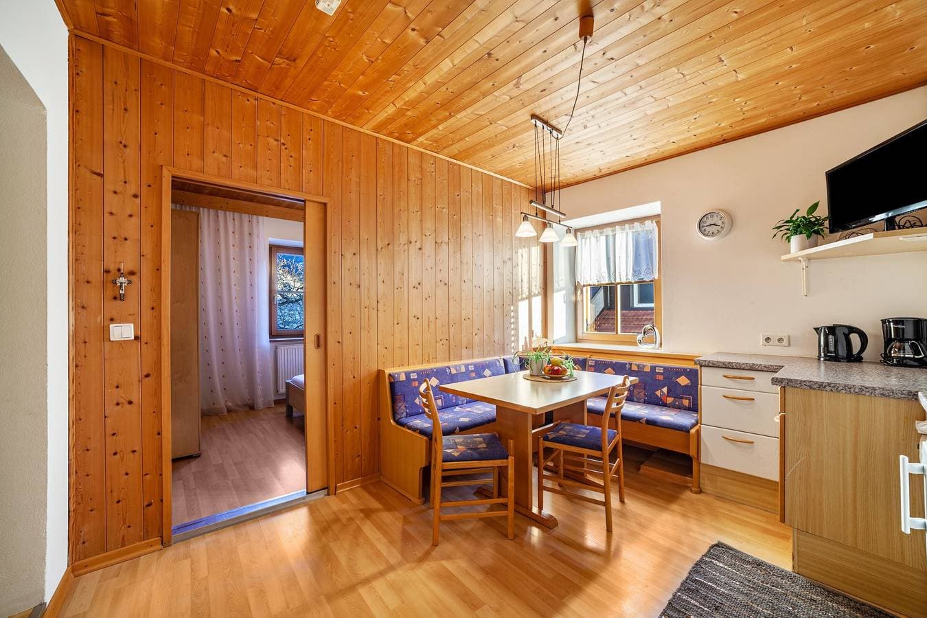 Foto 7 von 15: Ferienwohnung 'Wohnung Elstar Schnalserhof' mit Bergblick, Gemeinschaftsterrasse und WLAN