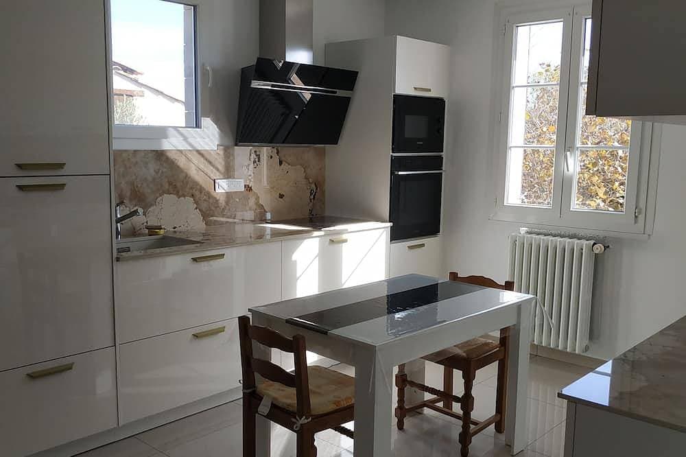 Foto 6 von 9: Banon: Maison de l'Orge - 2 Schlafzimmer - 4 Personen - Pool - 1 Badezimmer