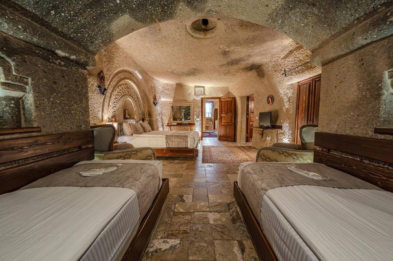 Foto 7 von 22: King Suite with Jacuzzi 201