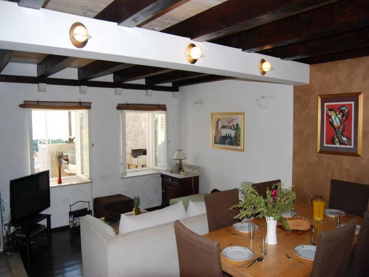 Foto 11 von 36: Villa Tony - Five Bedroom Villa with Terrace, Swimming Pool and Sea View
