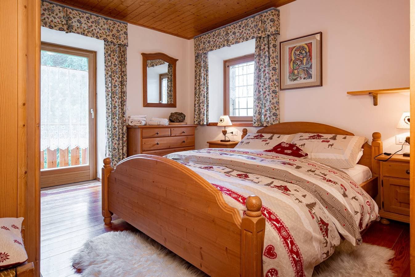 Foto 5 von 42: Chalet „Baita dei Minatori Val dei Mocheni“ mit Bergblick, privater Terrasse & WLAN