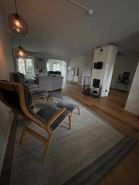 Spacious summer house with outdoor seating area, close to the sea & nature! 1