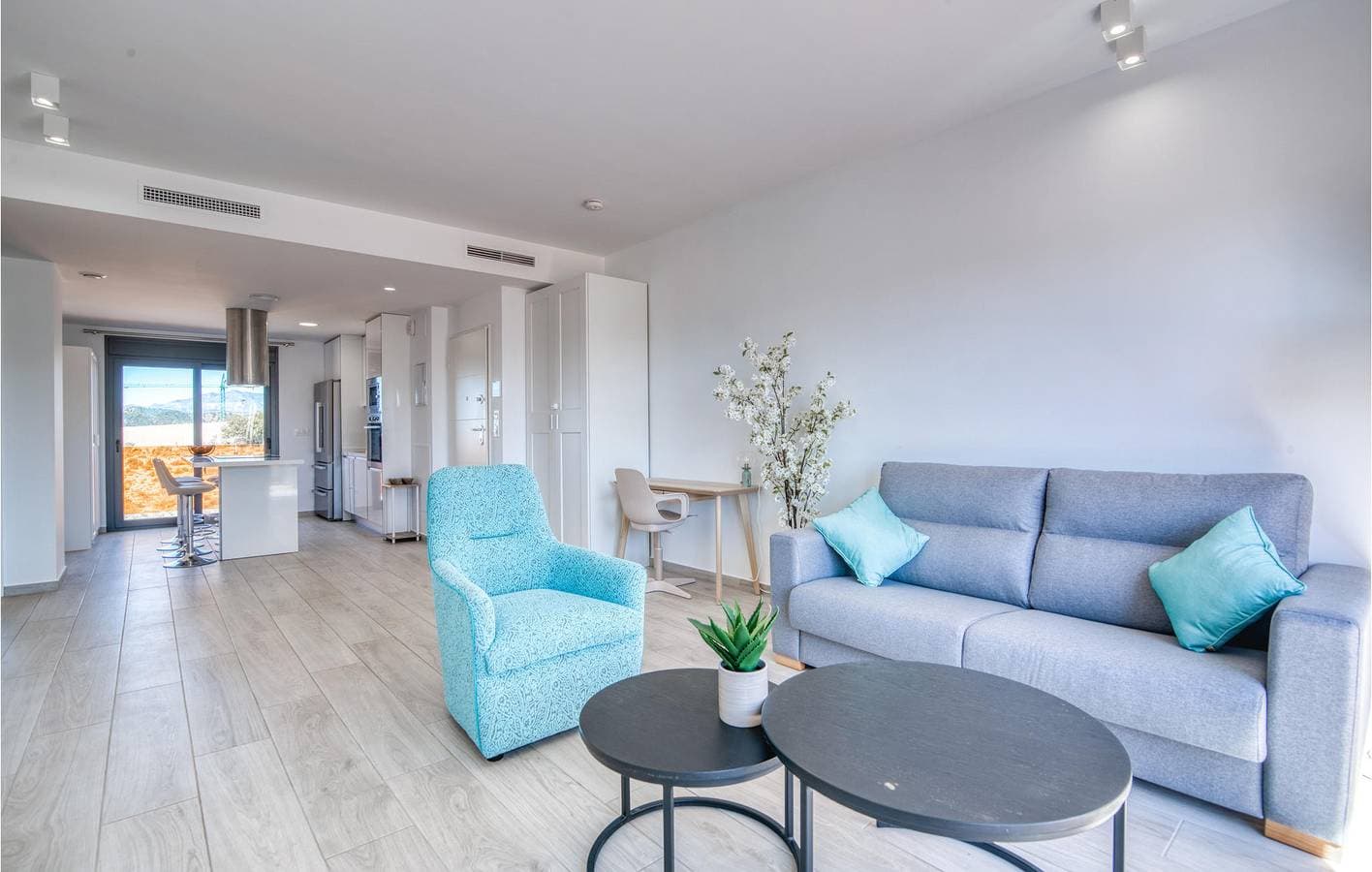 Foto 9 von 41: Apartment mit Meerblick, Pool und Terrasse