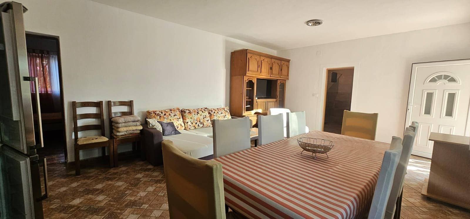 Foto 4 von 9: 1-Zimmer-Ferienwohnung mit Terrasse Gornji Karin, Novigrad A-11806-a