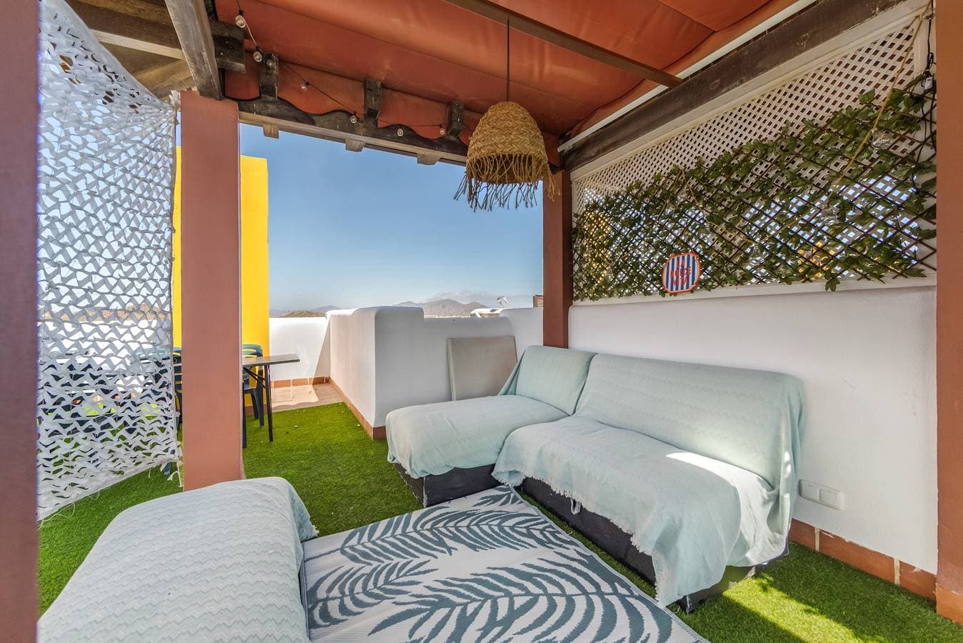 Foto 4 von 41: Ferienhaus 'Maison De Lumière' mit Meerblick, WLAN und Klimaanlage
