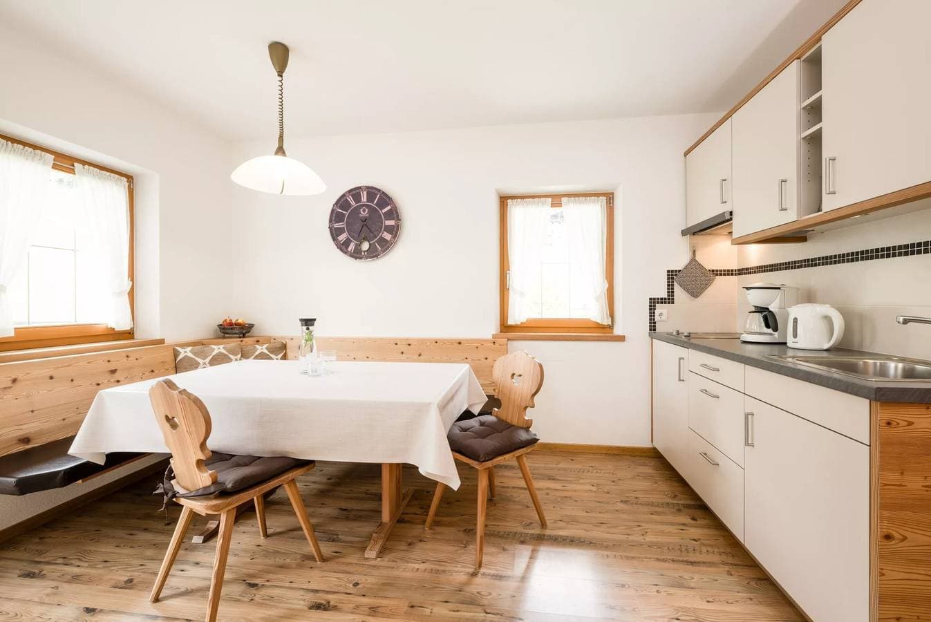 Foto 7 von 12: Angererhof - Ferienwohnung 'Leni' mit Bergblick, privatem Garten und WLAN