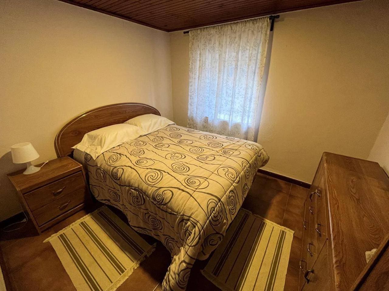Foto 11 von 12: Three-Bedroom House