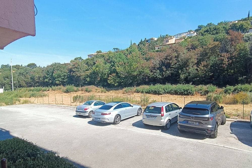Foto 9 von 28: Studio 🔆 Agay by the sea. Beach, Swimming pool, Parking