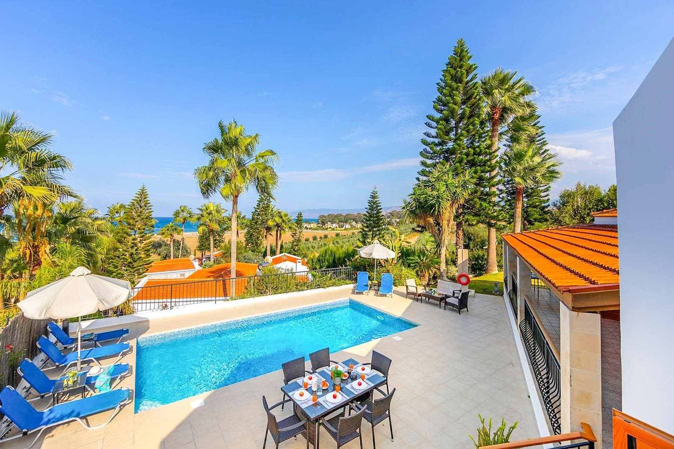 Foto 10 von 30: Villa für 6 Personen mit Terrasse