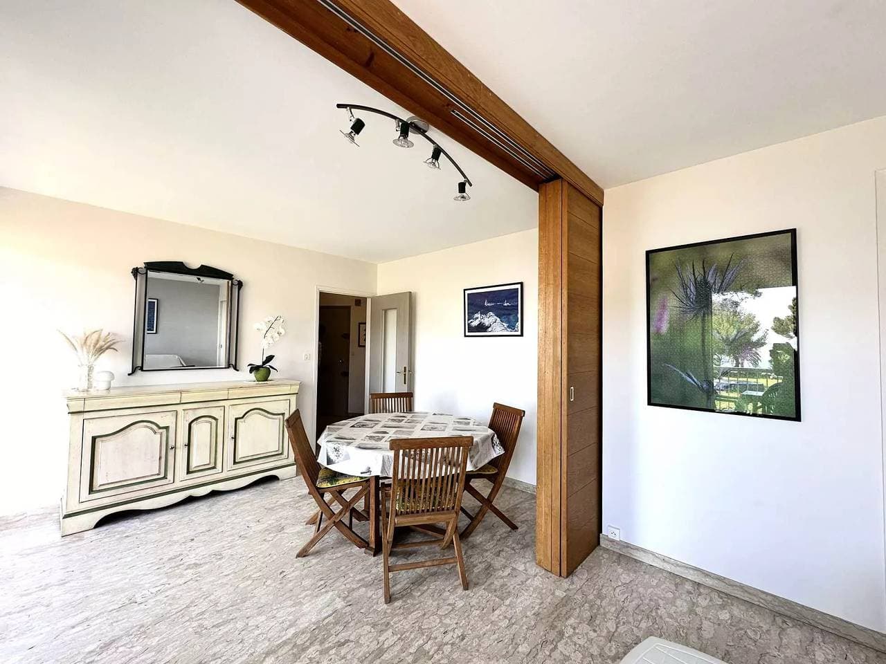 Foto 13 von 28: Klimatisiertes Apartment für 4 Personen mit Meerblick und Privatstrand in Carqueiranne