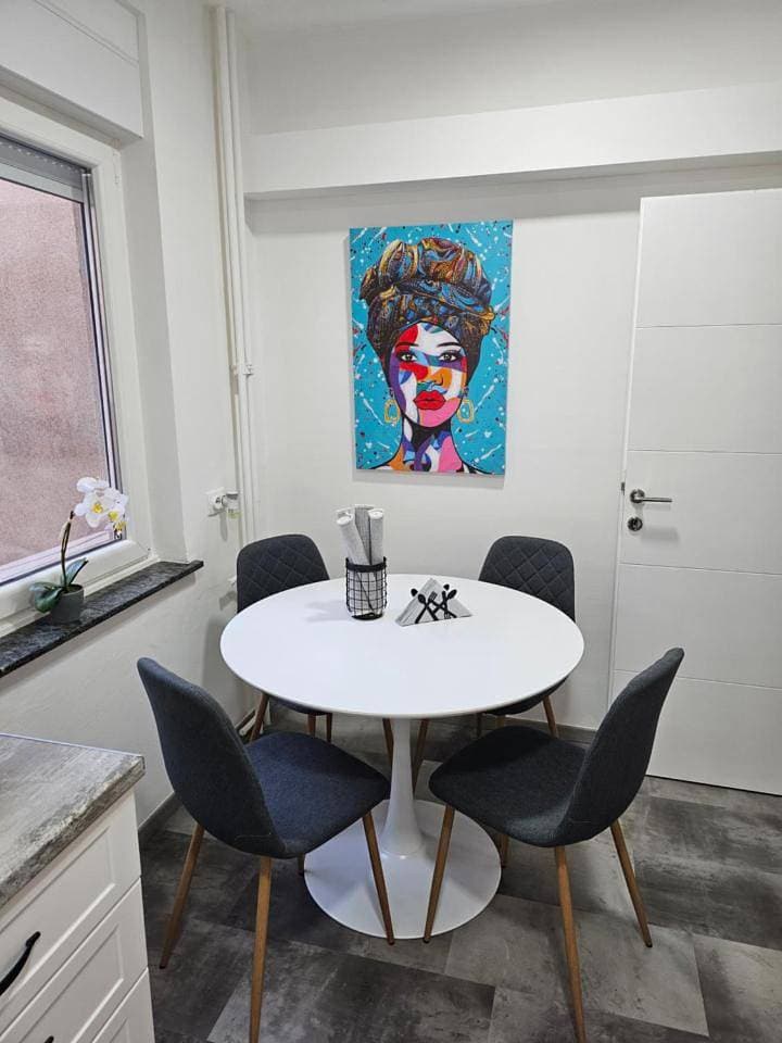 Foto 12 von 47: One-Bedroom Apartment