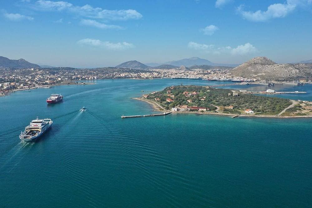 Sonnenverwöhntes Segeln auf Saronisch: Ein unvergessliches Stranderlebnis ab Salamis, Griechenland 1
