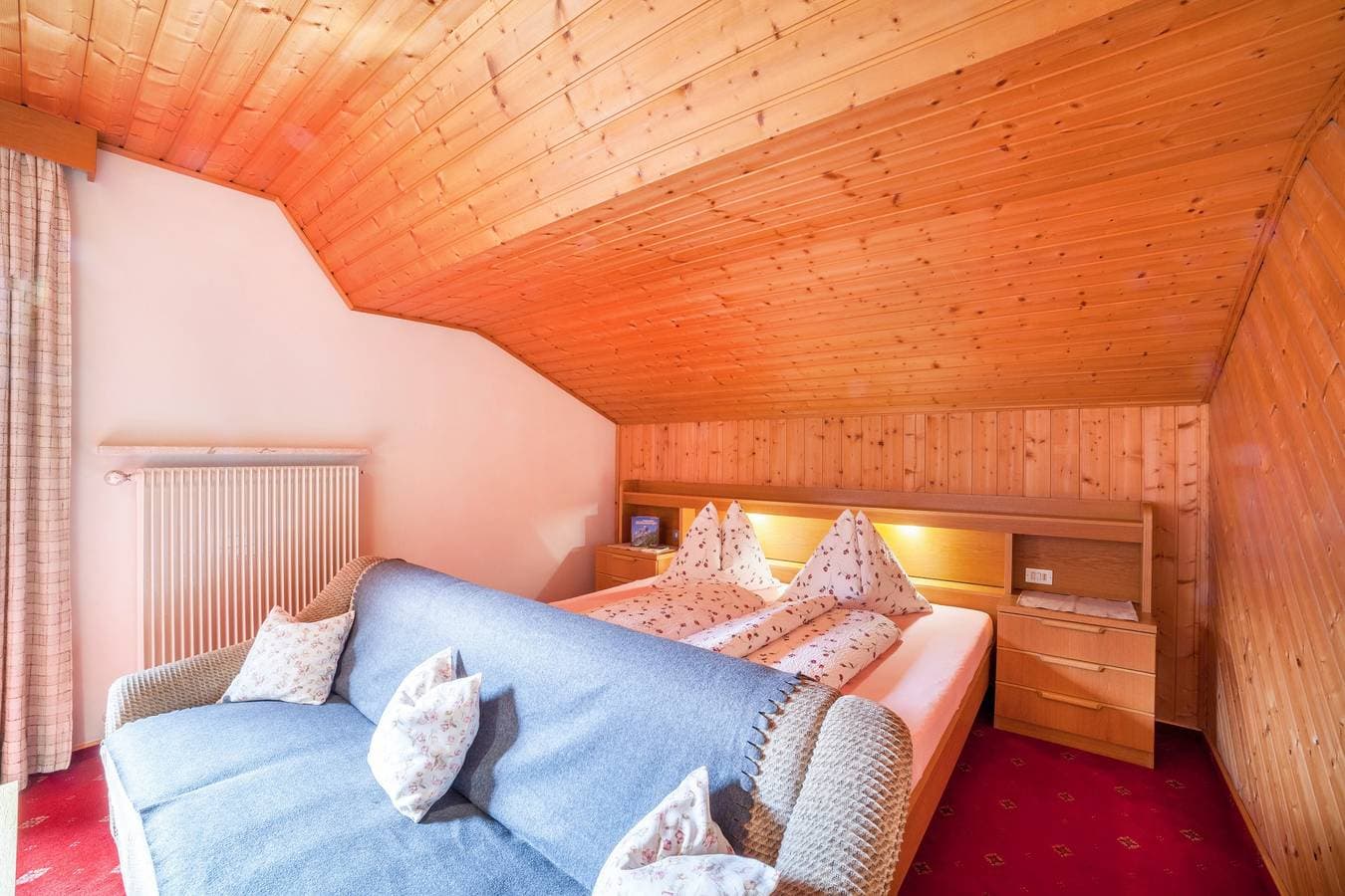 Foto 7 von 21: Ferienwohnung 'Sankt Corbinian 4' mit Bergblick, Balkon, Gemeinschaftsgarten & WLAN