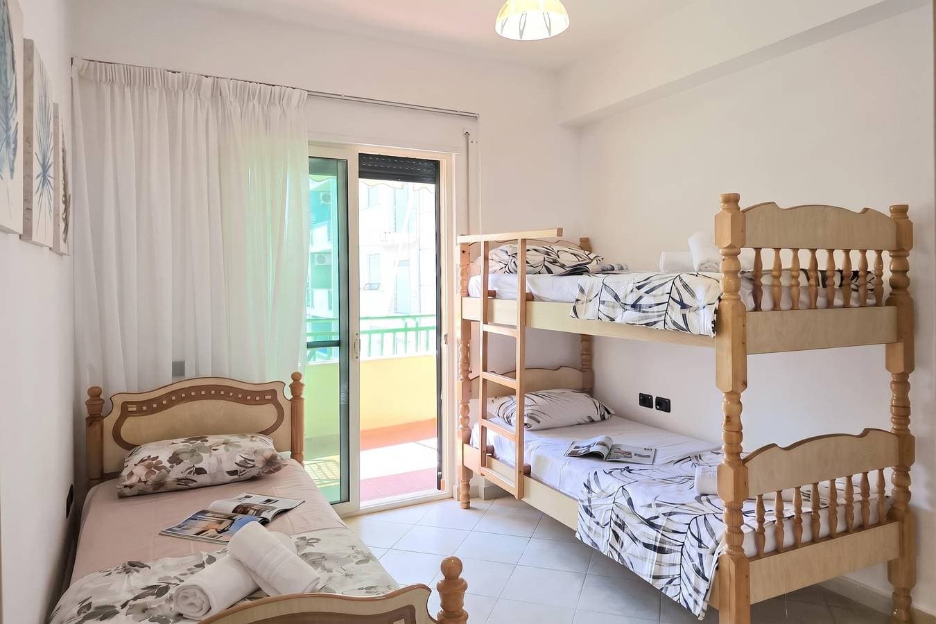 Foto 6 von 28: Ferienwohnung für 6 Personen mit Balkon
