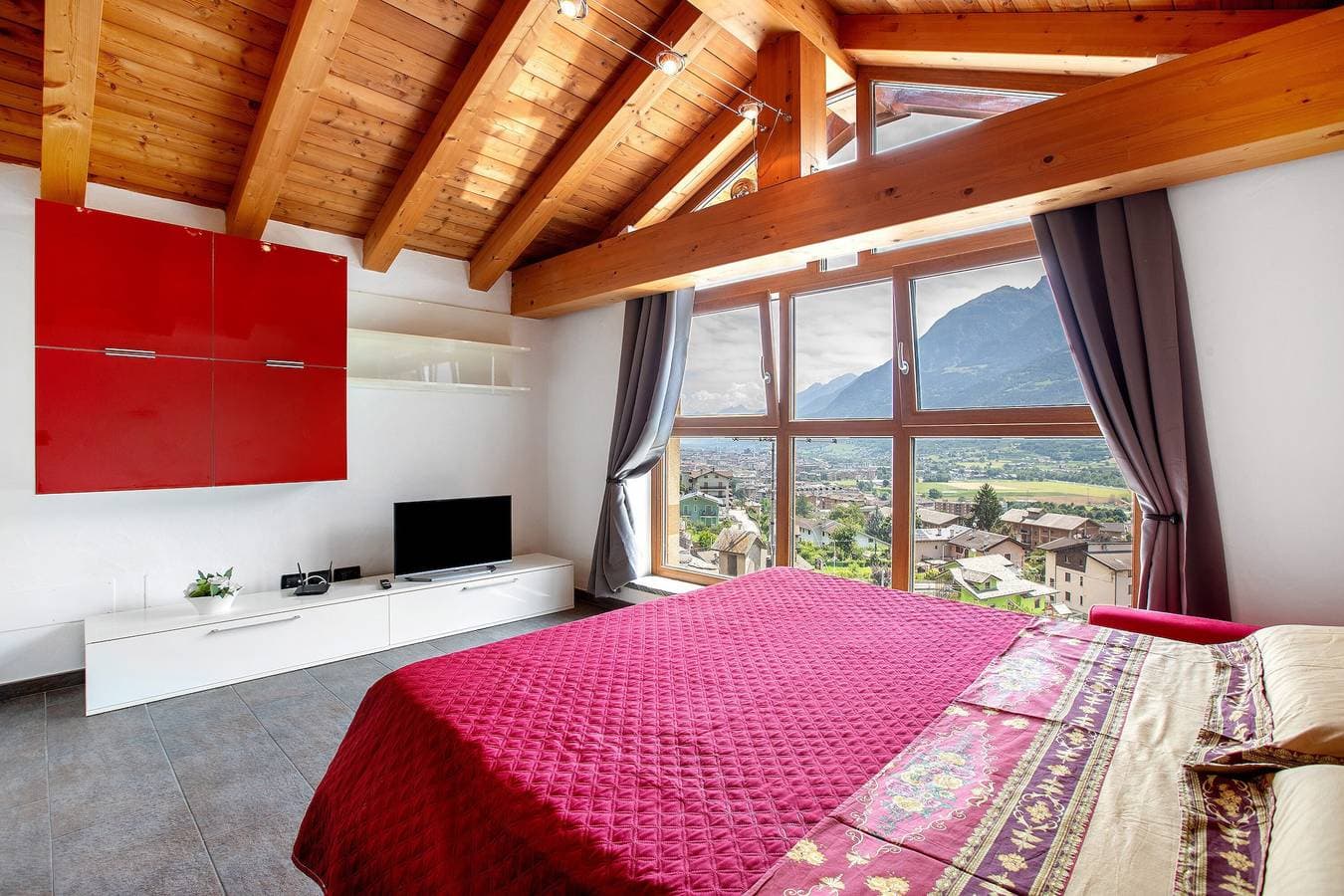 Foto 4 von 31: Ferienwohnung 'La Maison De Carletto' mit Bergblick, Balkon und WLAN