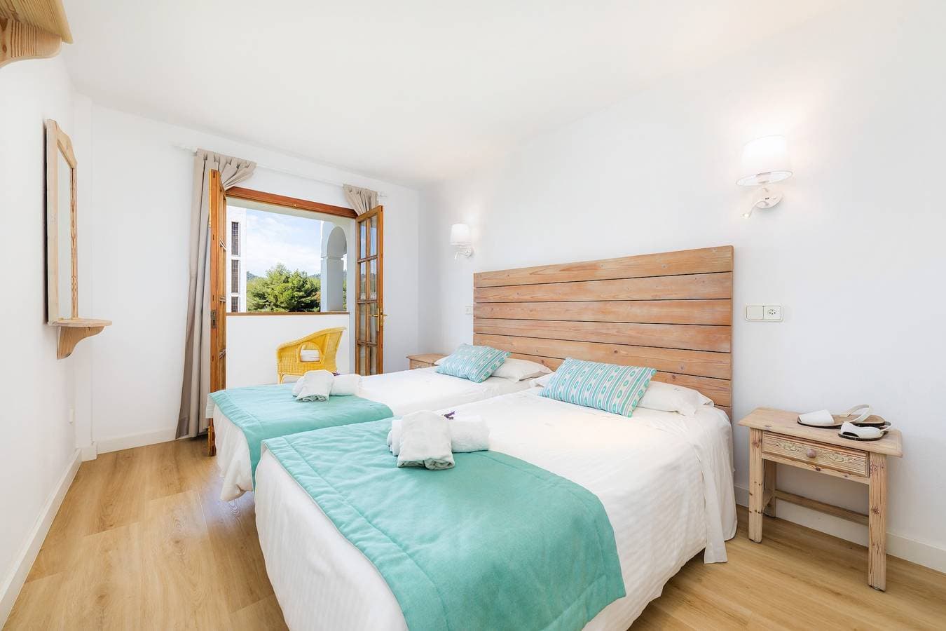 Foto 10 von 28: Strandnahes Apartment mit Zugang zum Pool, einer privaten Terrasse, Klimaanlage und WLAN