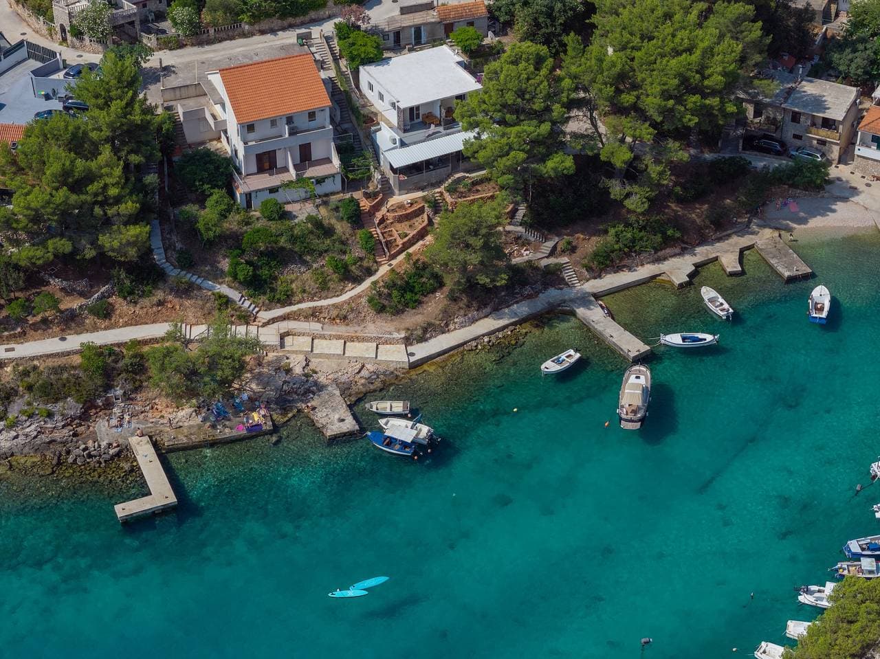 Foto 5 von 37: 1-Zimmer-Ferienwohnung am Strand Basina, Hvar A-24120-a