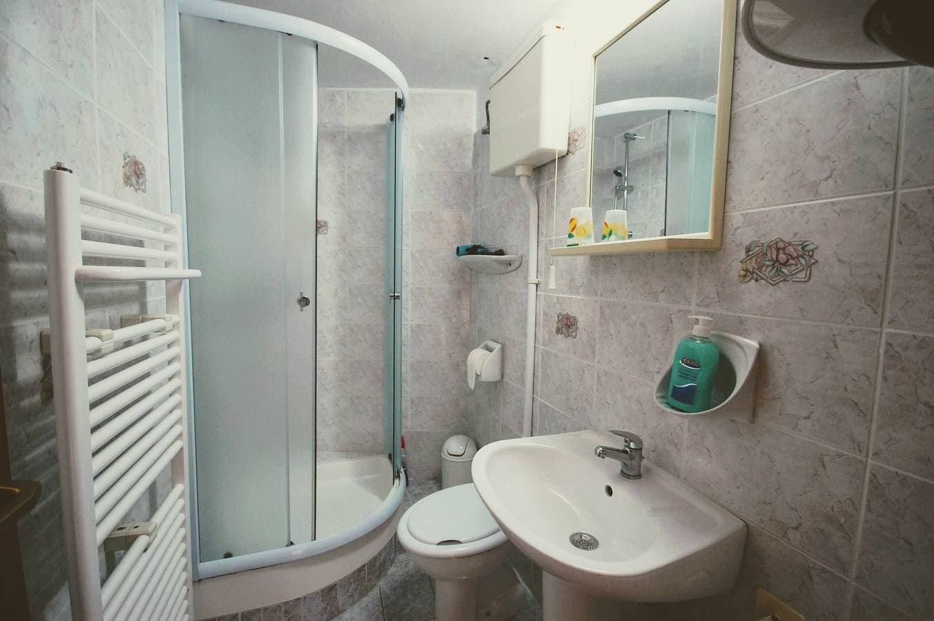Foto 10 von 15: 1-Zimmer-Ferienwohnung mit Balkon und Meerblick Vantacici (Krk) A-20659-a